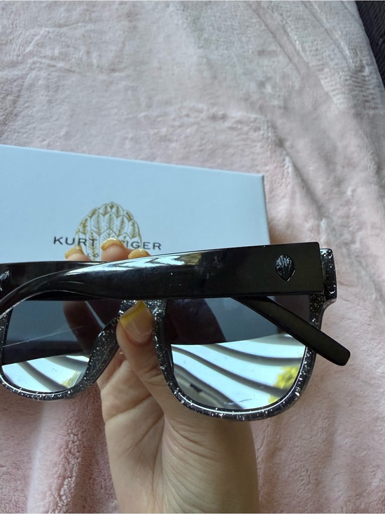 Kurt Geiger Black Sunglasses main image 3